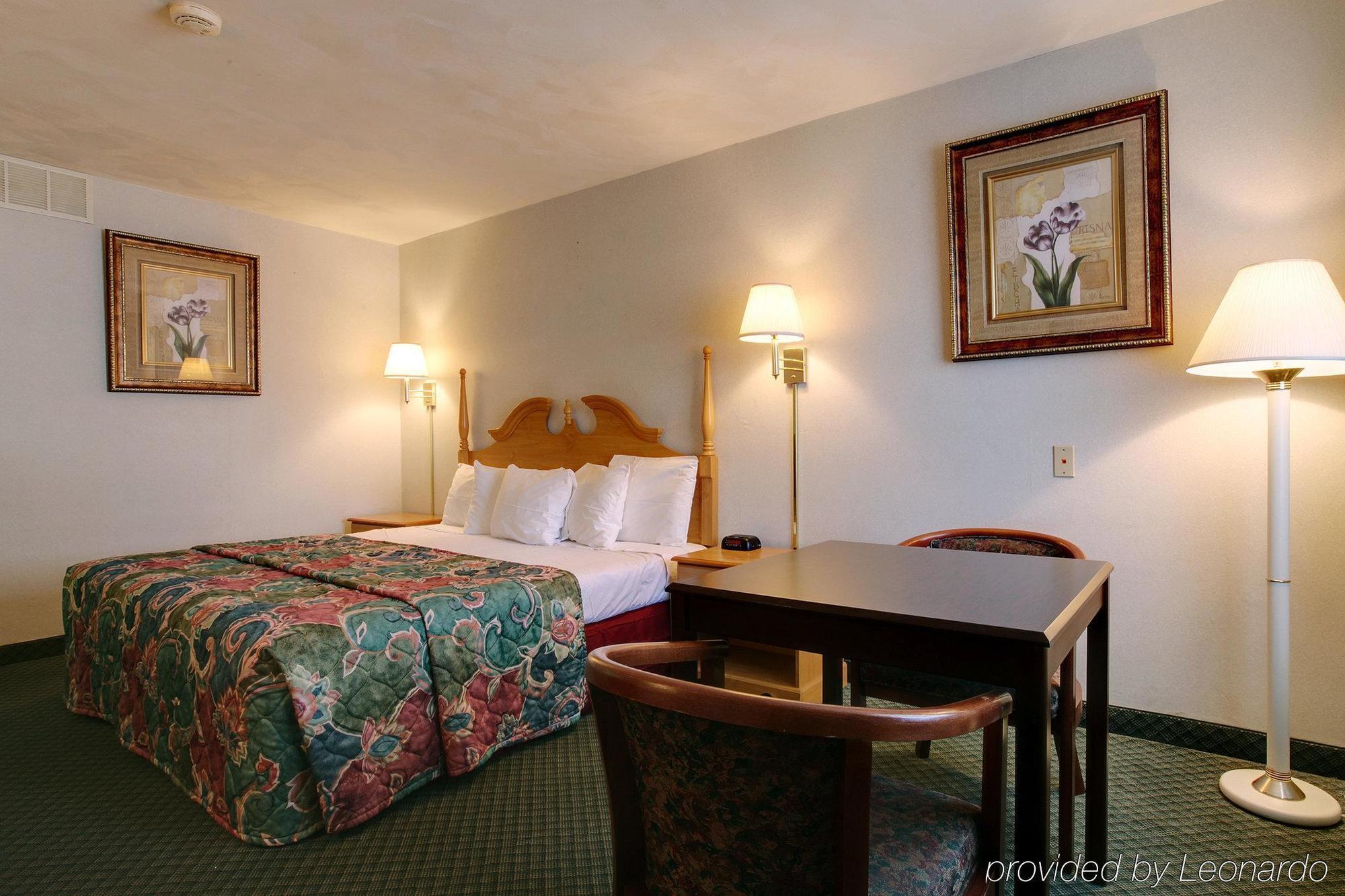Americas Best Value Inn Uvalde Zimmer foto